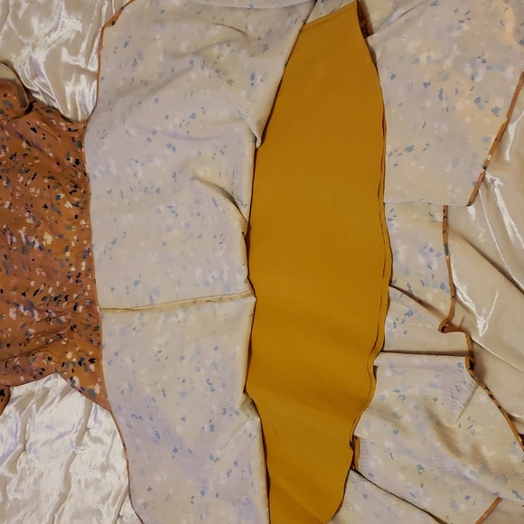 Dress - Picture 10 of 10